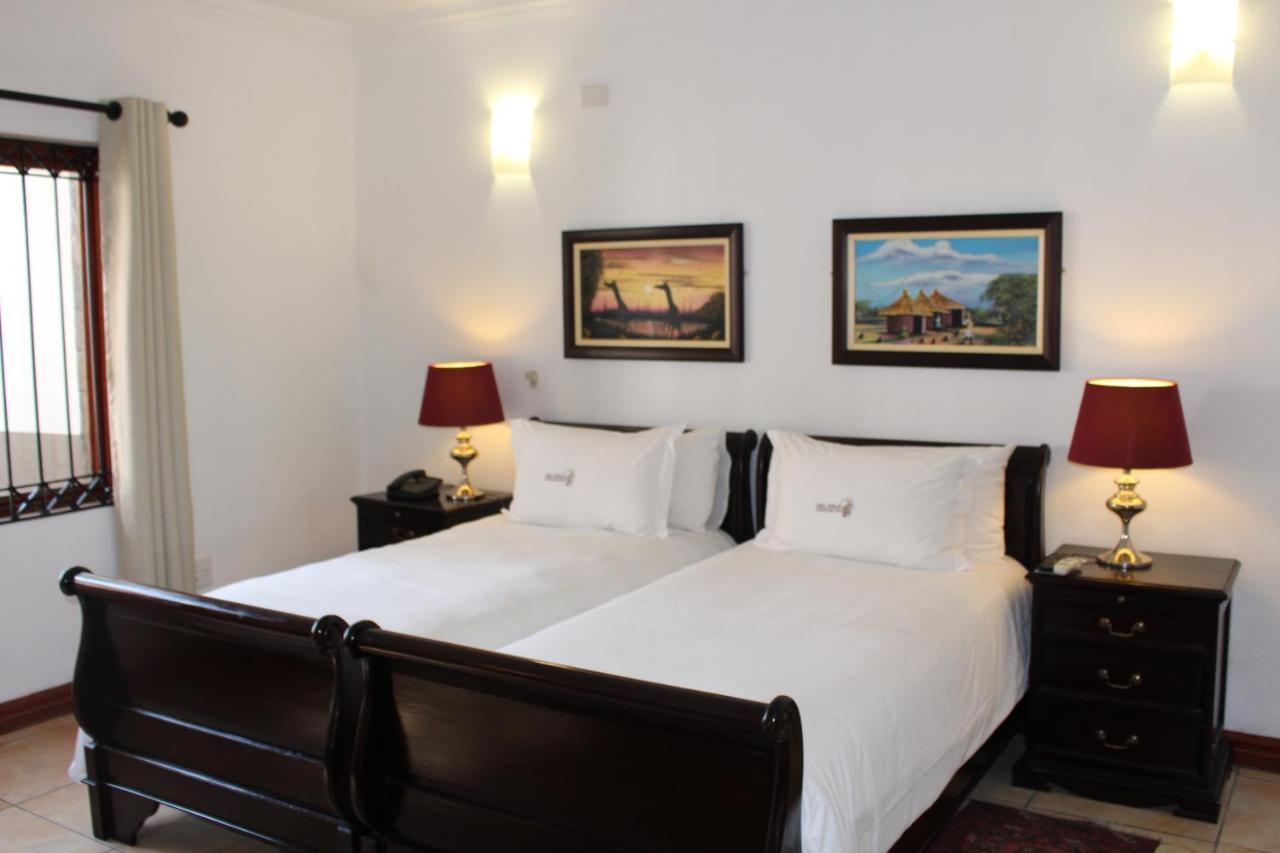 Zulu Nyala Country Manor Hotel Johannesburg Szoba fotó